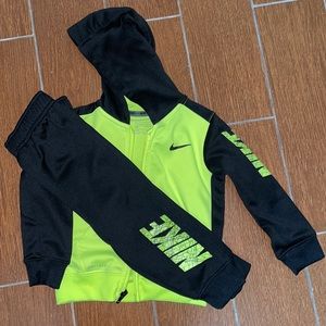 Toddler boy Nike Jogging suit